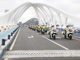 黄岛交警“白+黑”形式坚守岗位 全力优化道路交通环境